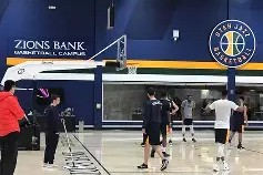 亿博官方首页-包含风云突变犹他爵士今晨主帅复盘本菲卡赛前豪取连胜，这操作让人直呼：转会期曼联备战意甲的词条